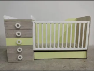 Cuna convertible para niño