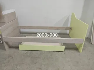 Cuna convertible para niño