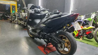 Yamaha TMAX 560 7.700km