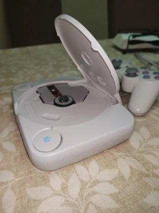 Consola Sony PS One con mando DualShock