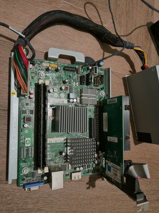 Scheda Madre + Alimentatore HP MicroServer N36L