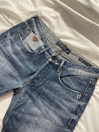 Vaqueros Guess Azules