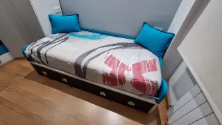 Cama individual con cajones