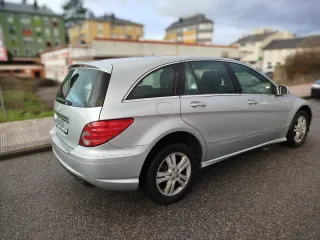 Mercedes-Benz Clase R320