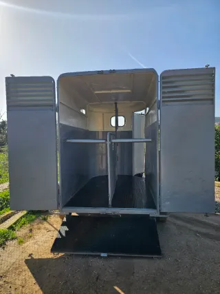 Remolque Gonper 2 caballos