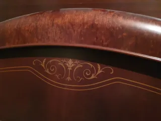 Cama y Mesilla clásica de madera