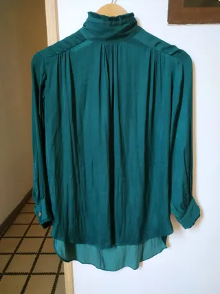 Camisa Zara cuello alto verde