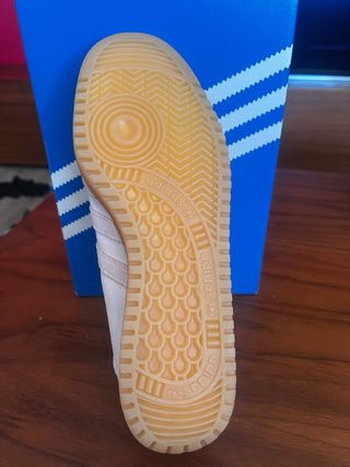 Adidas Bermuda Rosas Goma Marrón 100% originales