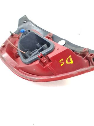 PILOTO TRASERO DERECHO RENAULT CLIO III