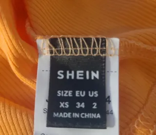 Top naranja Shein halter