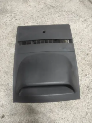 Plástico Radio Megane 2