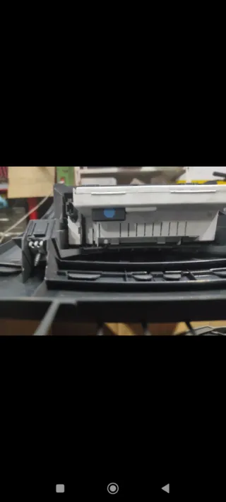 Plástico Radio Megane 2