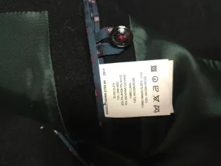 Abrigo Roberto Verino. Hombre. Talla M. Negro