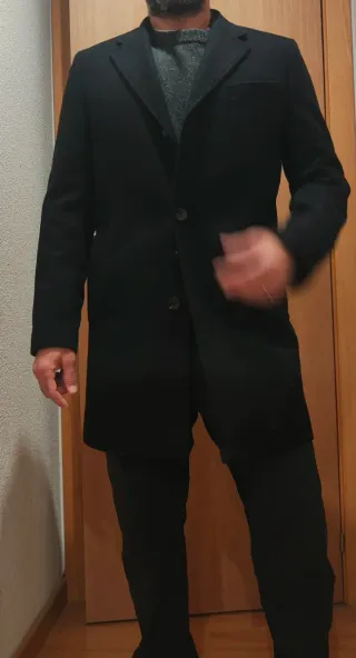 Abrigo Roberto Verino. Hombre. Talla M. Negro