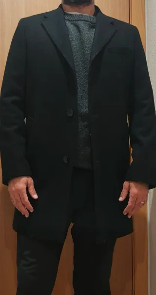 Abrigo Roberto Verino. Hombre. Talla M. Negro