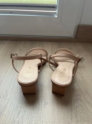 Sandalias tacón rosa salmón talla 38