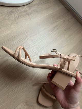 Sandalias tacón rosa salmón talla 38