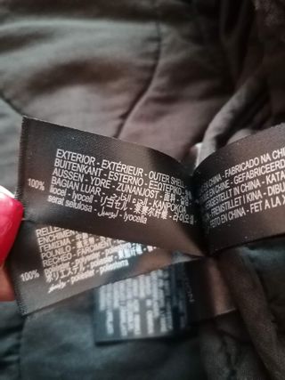 Cazadora acolchada negra