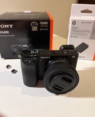 Sony A6400 + Jaula+ Batería Extra