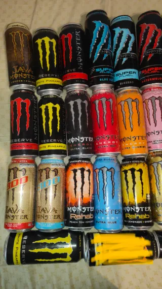 Collezione lattine Monster Energy