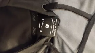 Felpa Nike con cappuccio nera