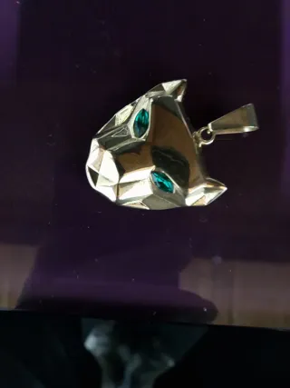 Colgante Pantera Ojos Verdes Dorado