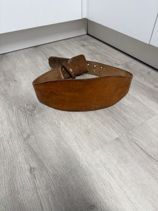 Cinturón para gimnasio de cuero marrón