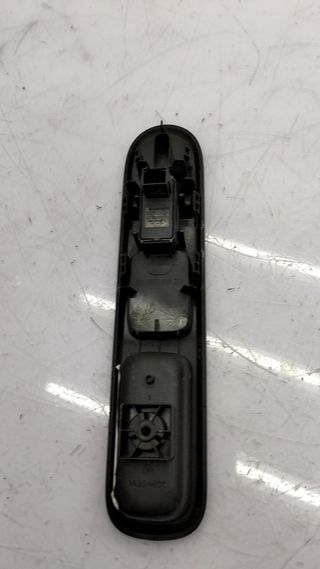 MANDO ELEVALUNAS DELANTERO DERECHO PEUGEOT 5008