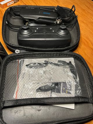 Dron E88 Pro Negro con Mando