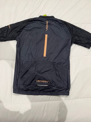 Maillot y culotte ciclismo BERRIA Talla XL