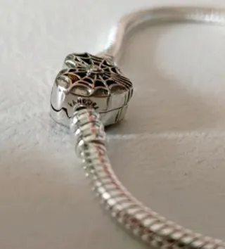 Pulsera Pandora Corazón y Círculo