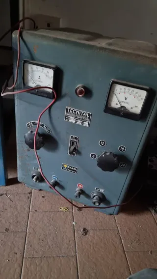 Caricabatterie Varta Tecnitall