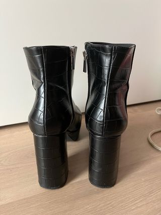 Botas negras Stradivarius plataforma