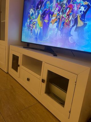 Muebles de salon madera maciza 2 vitrinas y un tv