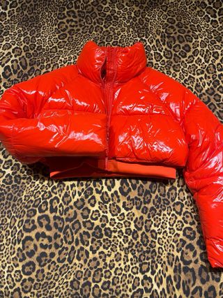 Chaqueta Zara Puffer Crop Roja Naranja