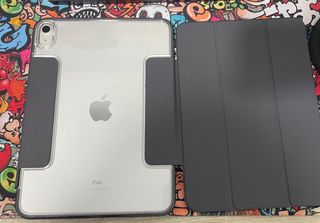 iPad 10ª Gen con accesorios