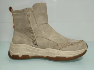 Stivali da donna, colore beige.