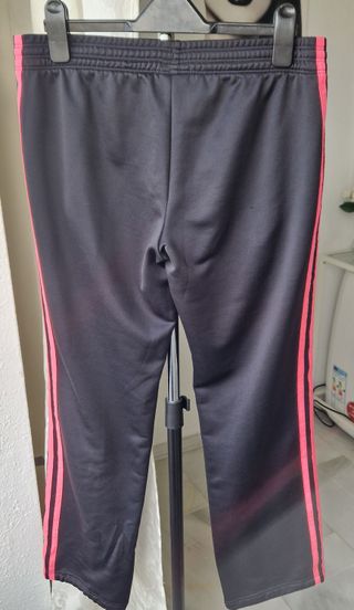 Pantalón deportivo Adidas negro y rosa