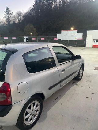 Renault Clio 2005