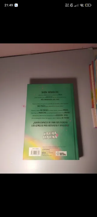 Idénticas y opuestas (Karina & Marina 1)