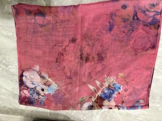 Foulard con stampa floreale