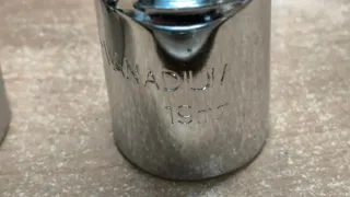 LLAVE DE TORNILLO DE RUEDAS EXTENSIBLE