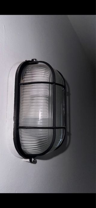 Aplique de pared negro y transparente