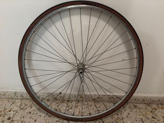 Rueda de carretera clasica