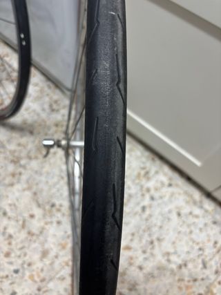 Rueda de carretera clasica