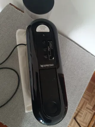 Máquina de café Nespresso Preta