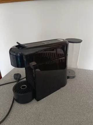 Máquina de café Nespresso Preta
