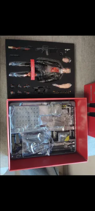 Hot Toys T-800 BD 2.0 DX46 Terminator 2