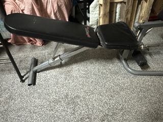 Banco de gimnasio Energetics Power Bench 200