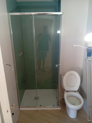 Albañil profesional construcción